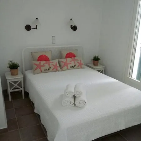 Chez Semiramis Sunrise Serifos 11 Persons 度假居 *