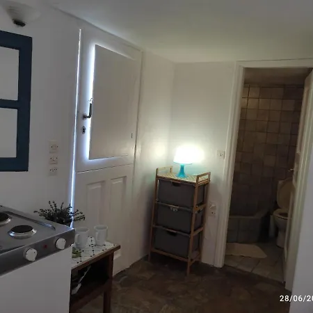 Chez Semiramis Sunrise Serifos 11 Persons *