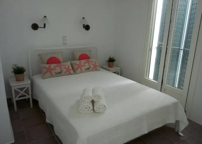 Chez Semiramis Sunrise Serifos 11 Persons *