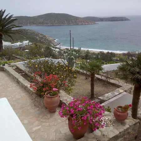 Chez Semiramis Sunrise Serifos 11 Persons 펜션