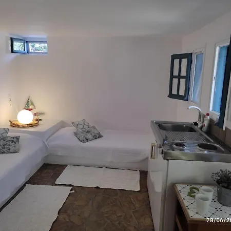 別荘 Chez Semiramis Sunrise Serifos 11 Persons *
