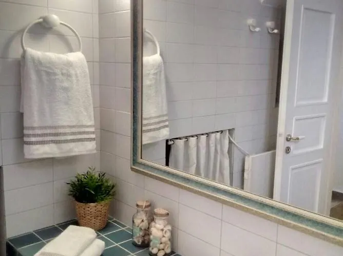 Chez Semiramis Sunrise Serifos 11 Persons *